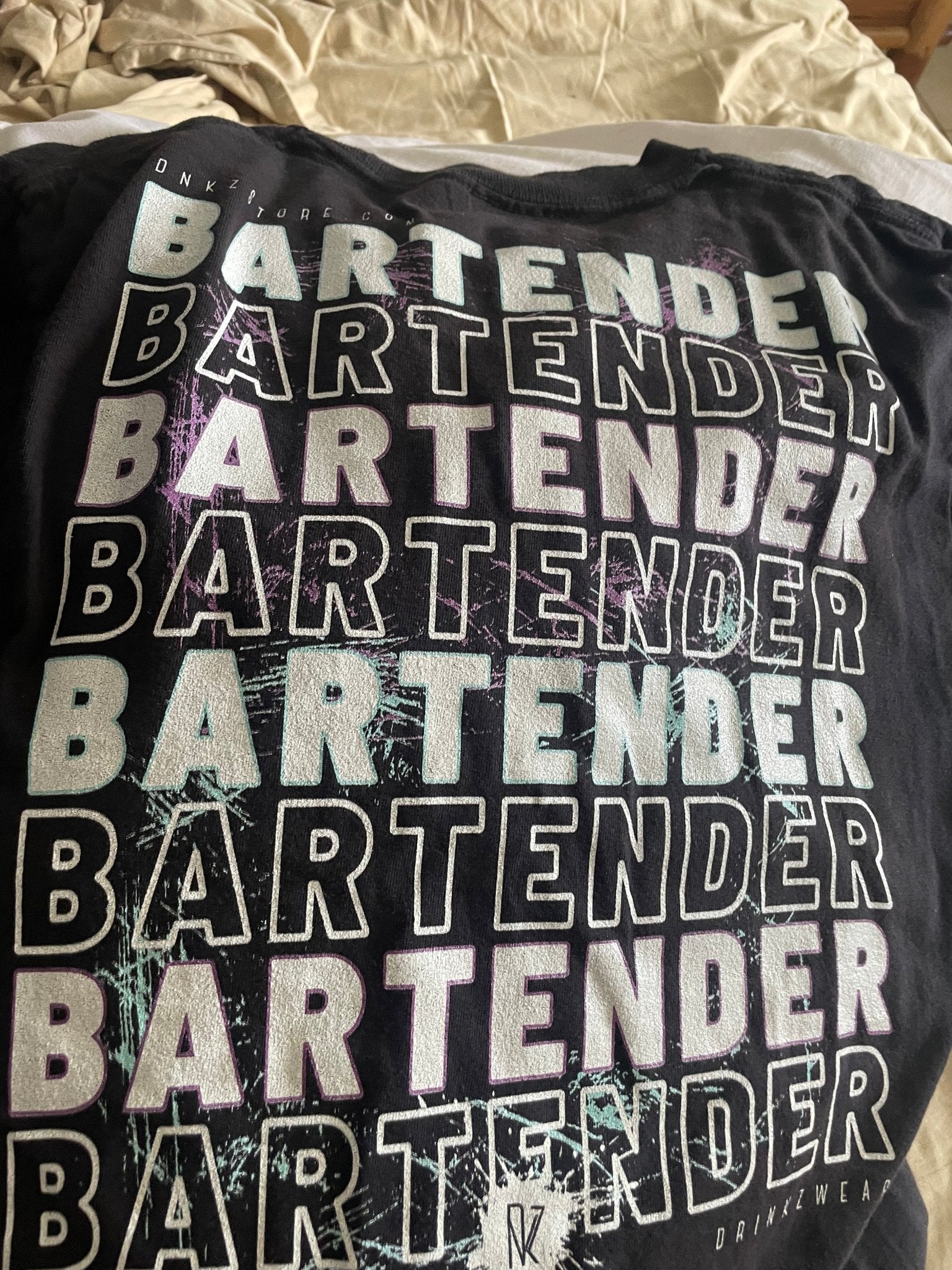 Collection DNKZ Bartender : Quand 15 Ans Derrière un Bar Créent une Marque Streetwear - DNKZSTORE - Drinkz Wear Online Store