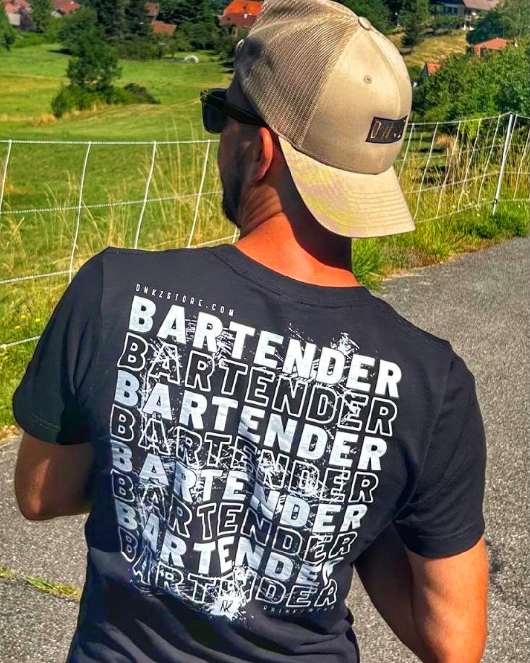 T-shirt DNKZ Crew Bartender White — photo lifestyle barman professionnel